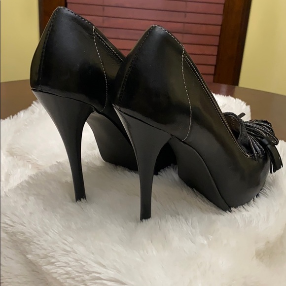 Sexy Black Stiletto Heels - Picture 2 of 4